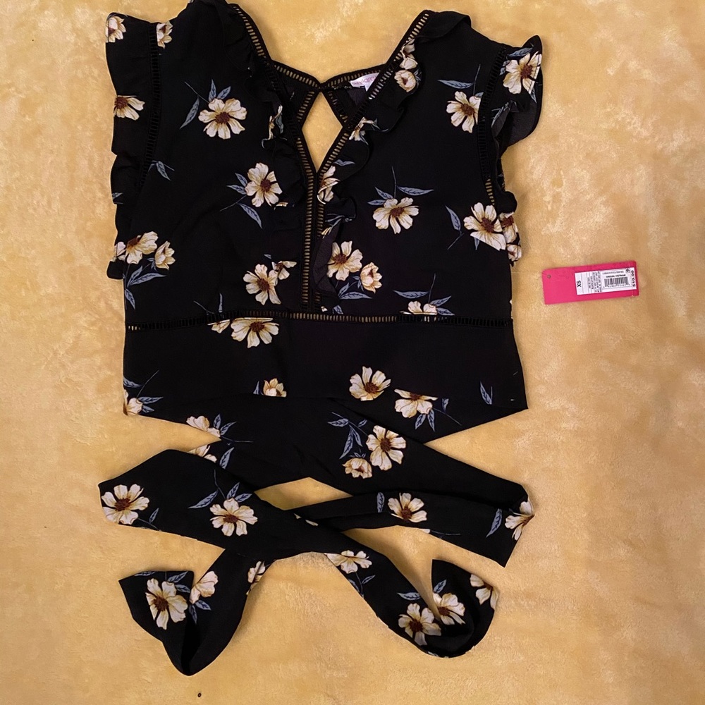 Flowered wrap top - brand new